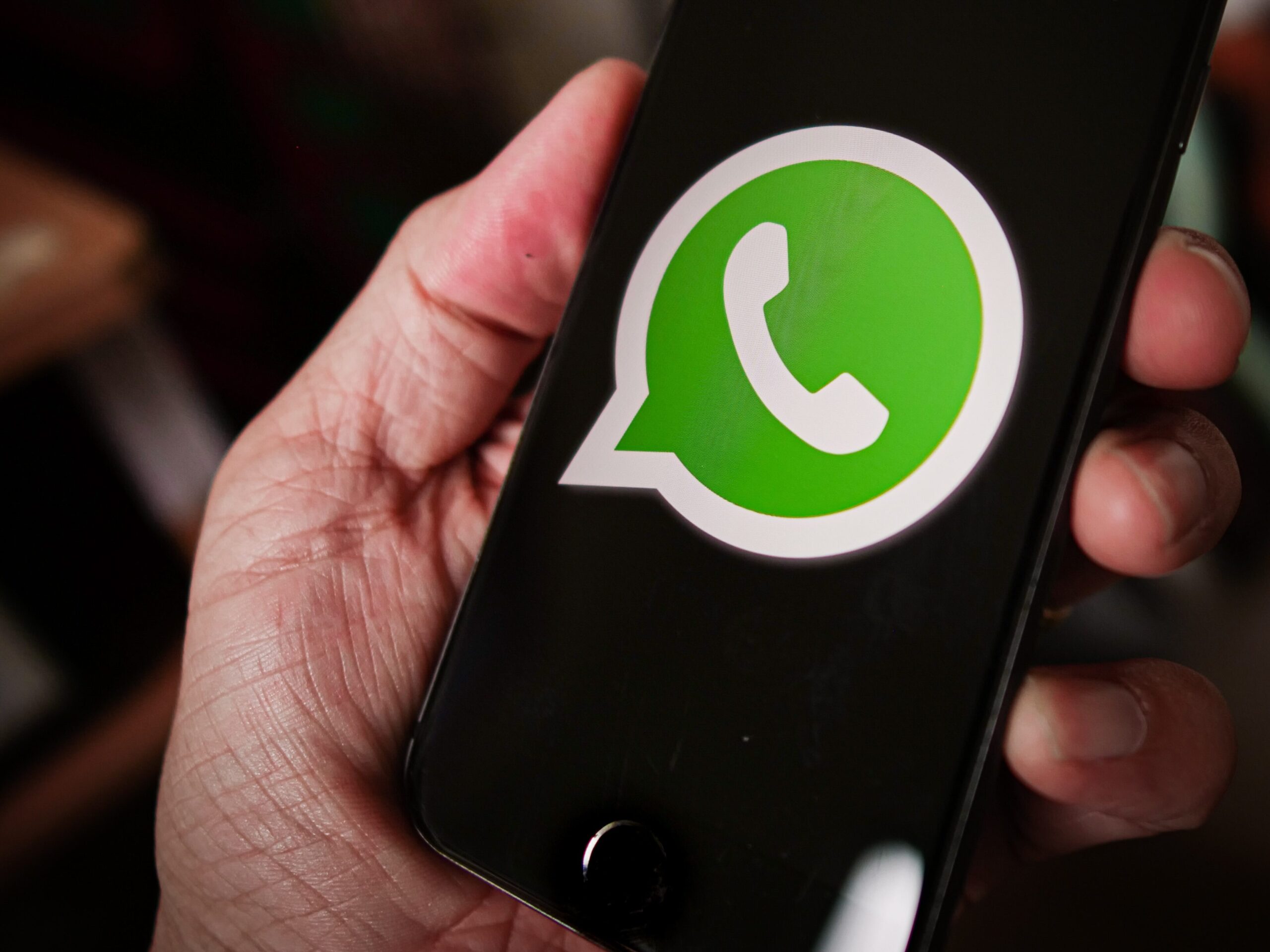 WhatsApp消息为何会出现两个勾