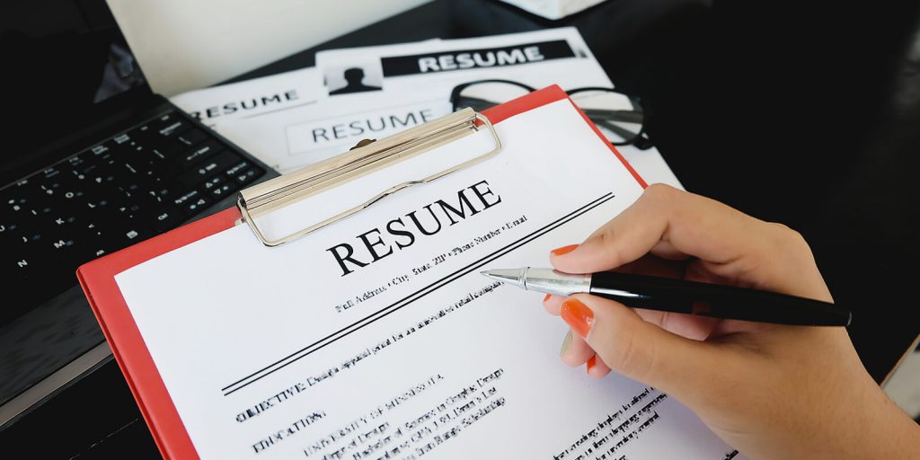 how to use AI to write a resume