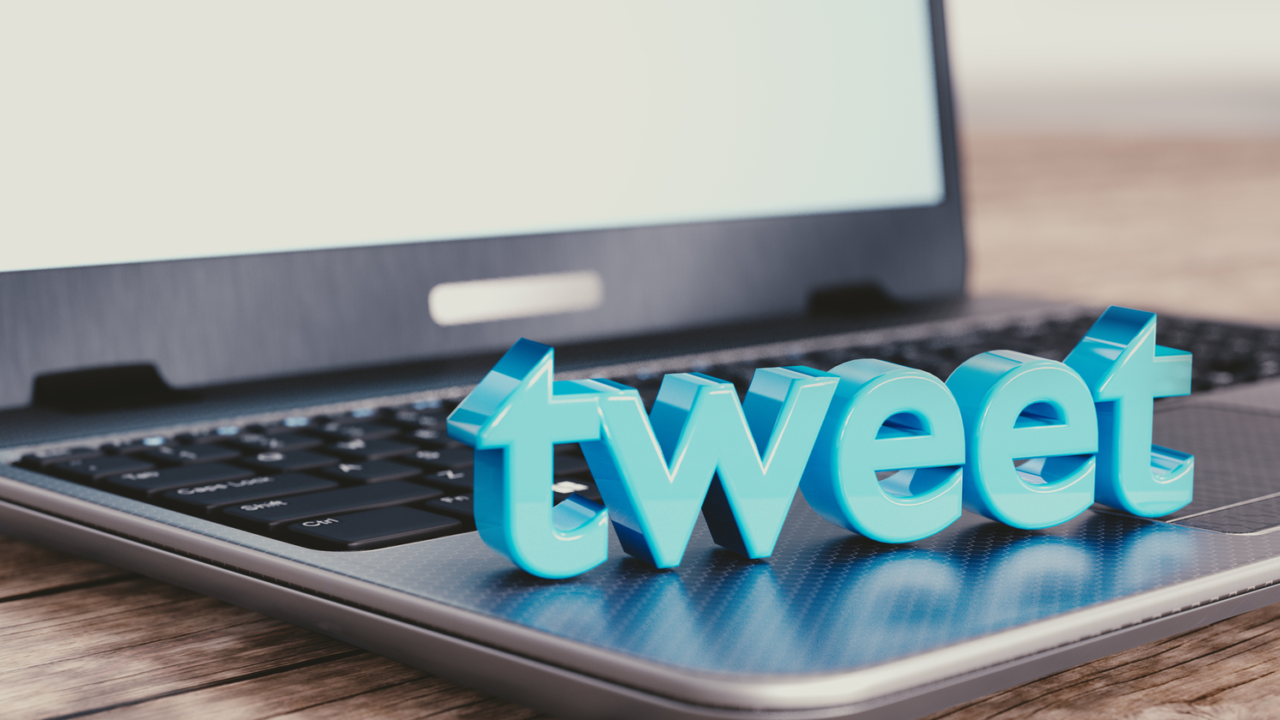 How to Write a Tweet: 16 Effective Tweet Writing Tips